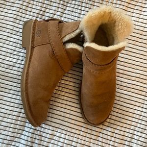 Ugg rollover boots size 10